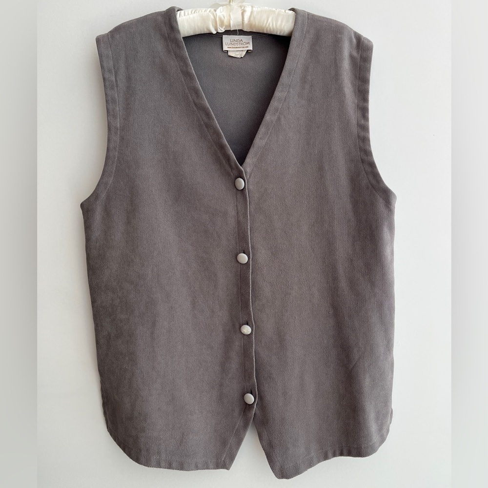 LINDA LUNDSTROM Vintage Oversized Button Front Vest Made Canada Lagenlook Layer